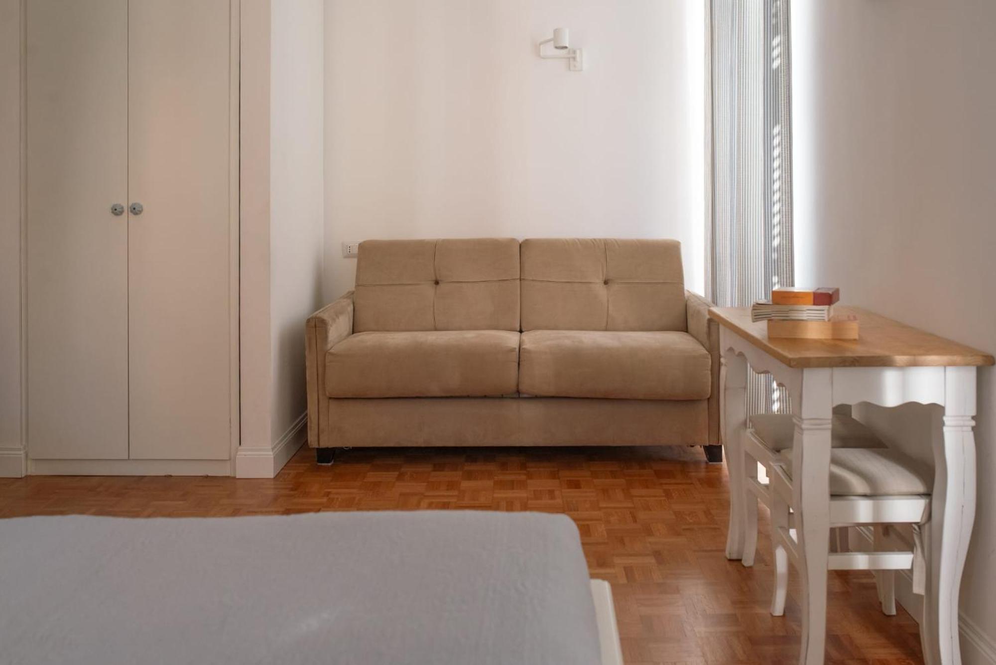 Residenza I Rioni Guesthouse Rome Bagian luar foto