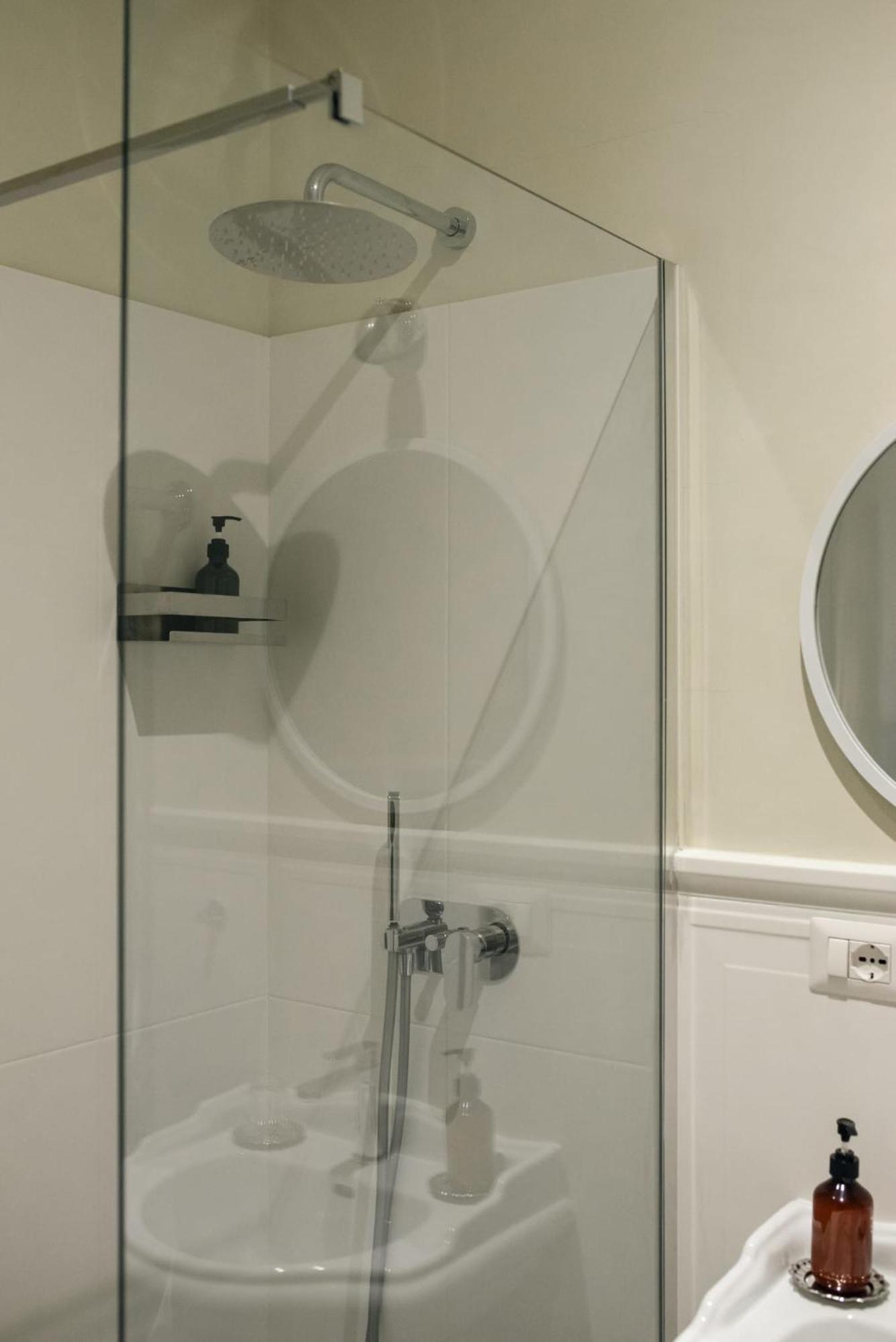 Residenza I Rioni Guesthouse Rome Bagian luar foto