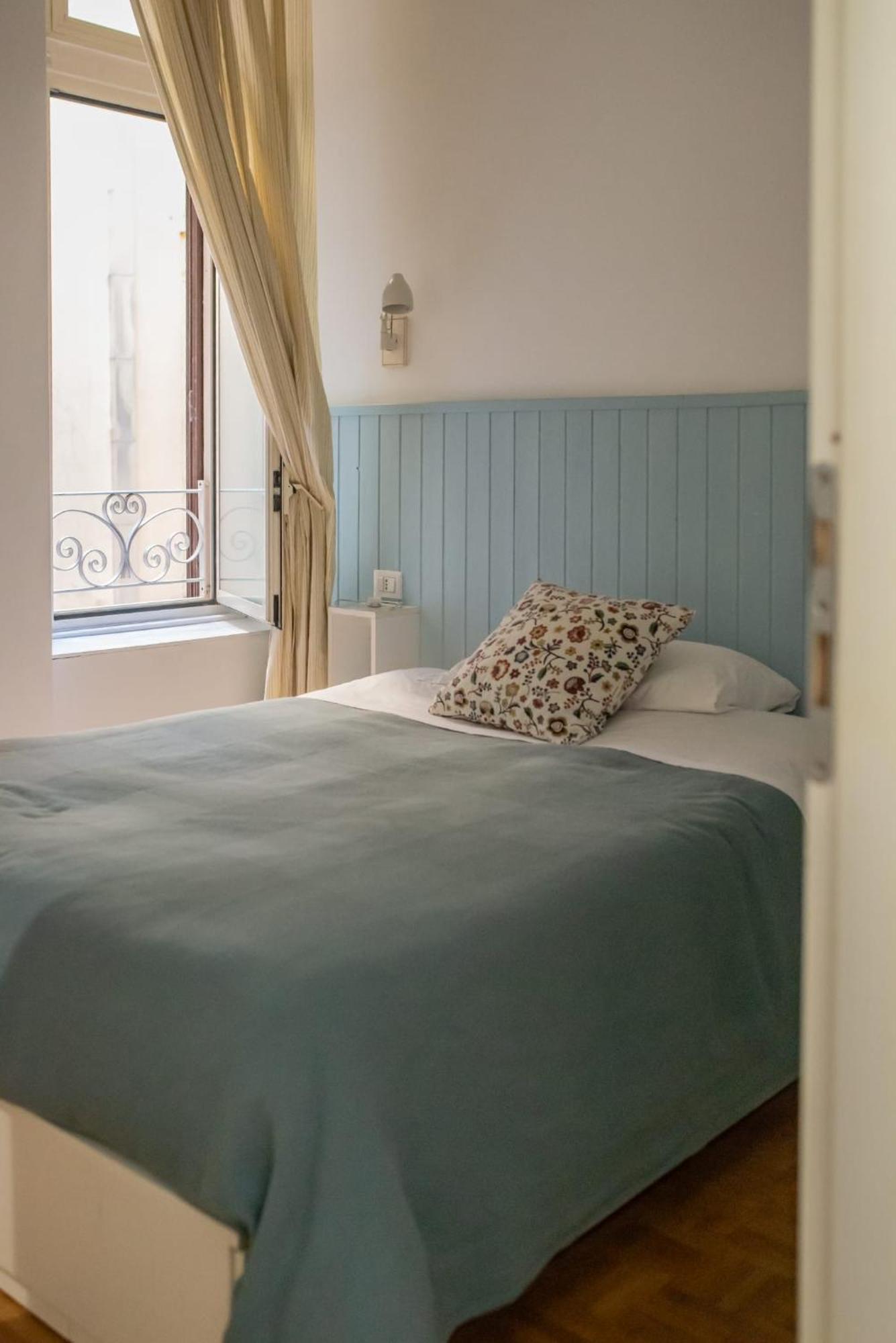 Residenza I Rioni Guesthouse Rome Bagian luar foto
